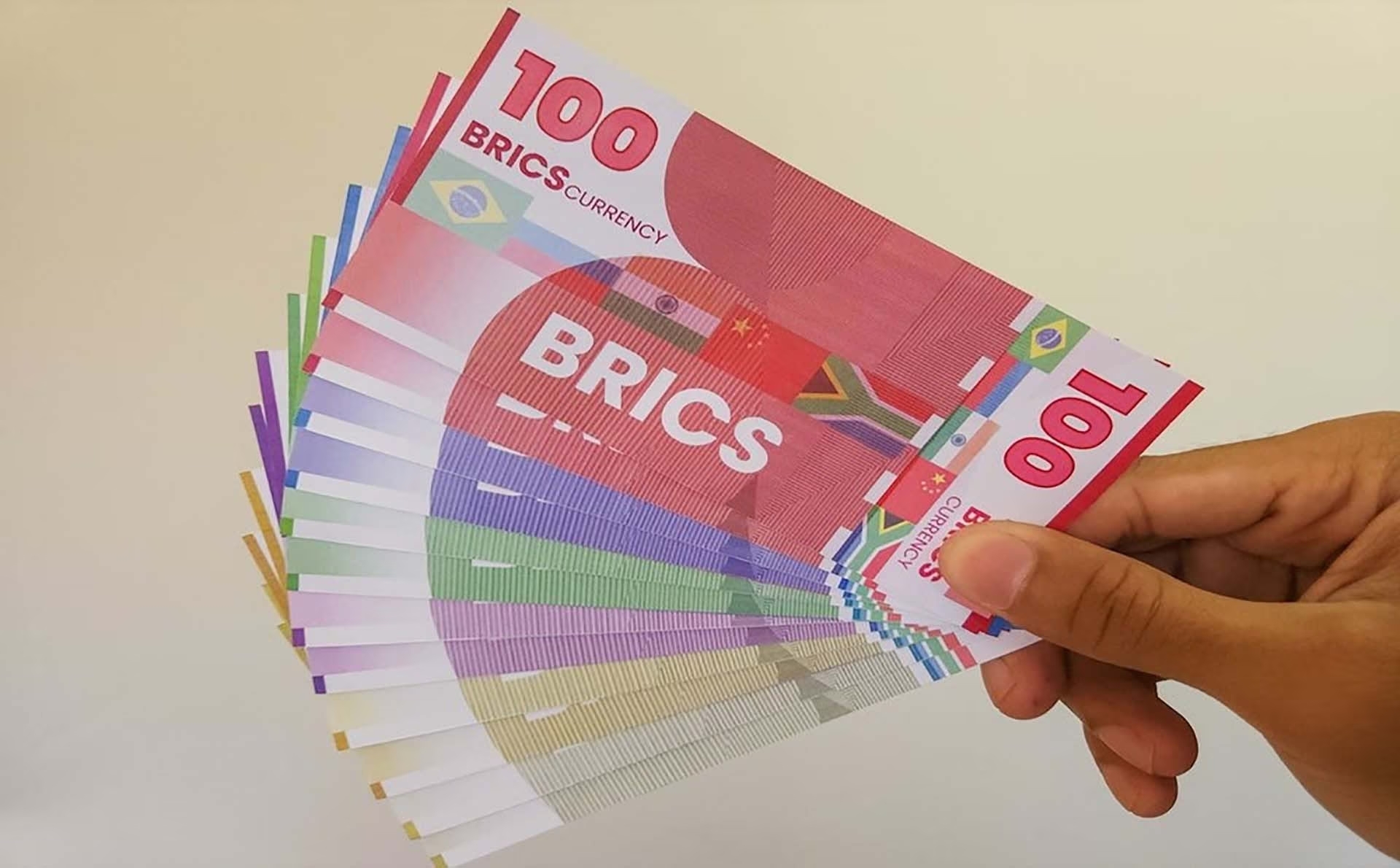 Lire la suite à propos de l’article La monnaie commune des BRICS, une réalité imminente ?