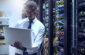 Évaluation de l&rsquo;accès aux TIC et aux services postaux au Mali : une étude du régulateur télécoms